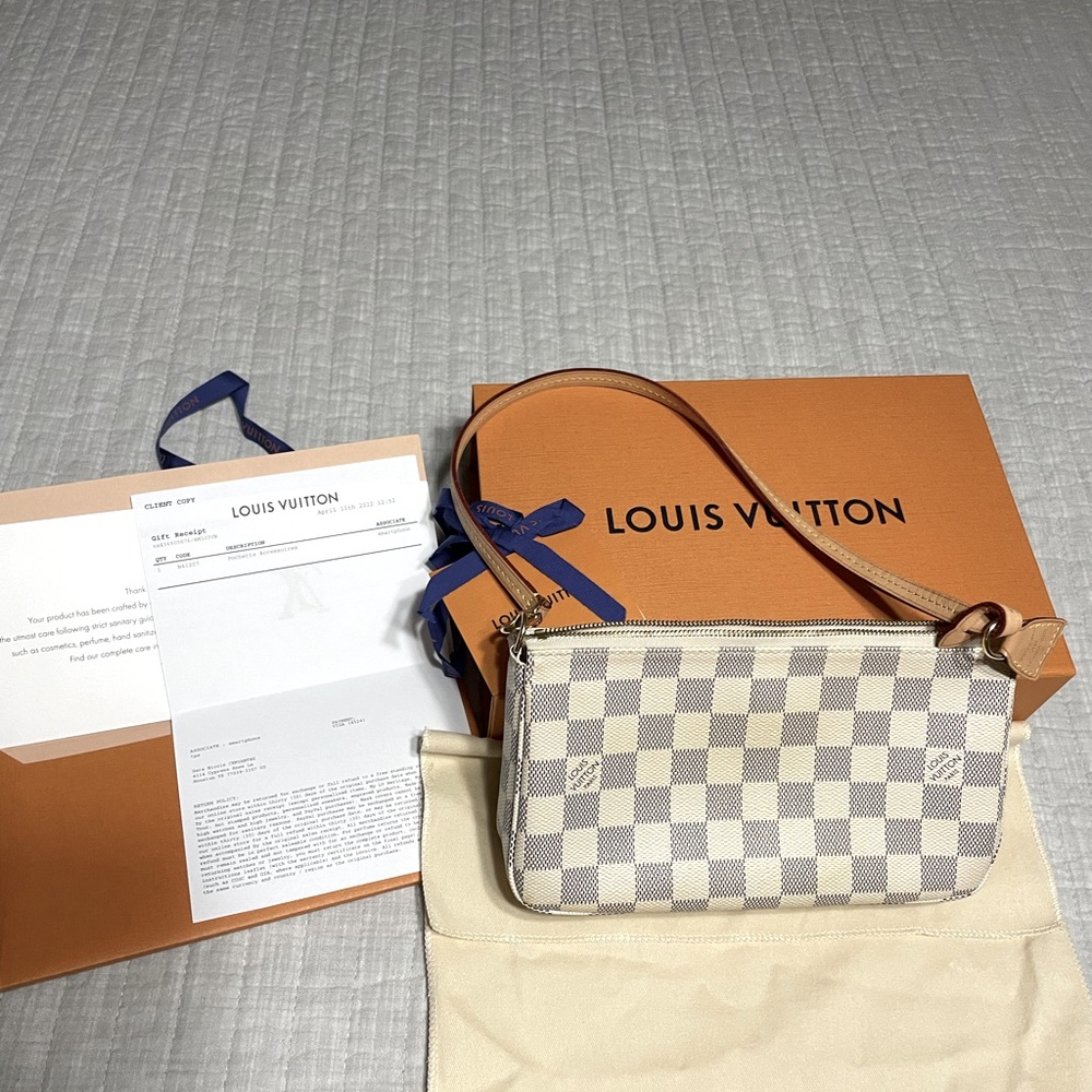 Louis Vuitton Pochette Accessories Damier Azur